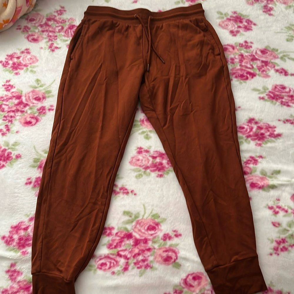 90 Degree By Reflex Womens Woven Side Pocket Joggers with Back Pocket